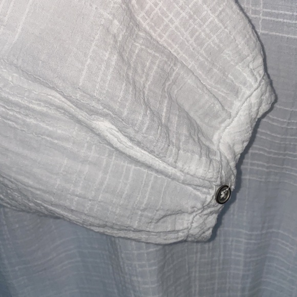 Universal Threads Red Embroidered Gauzy Tunic - Picture 4 of 7